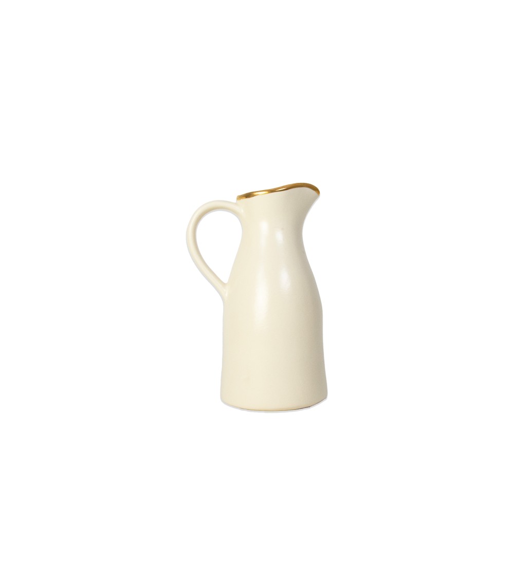 Chic Pitcher